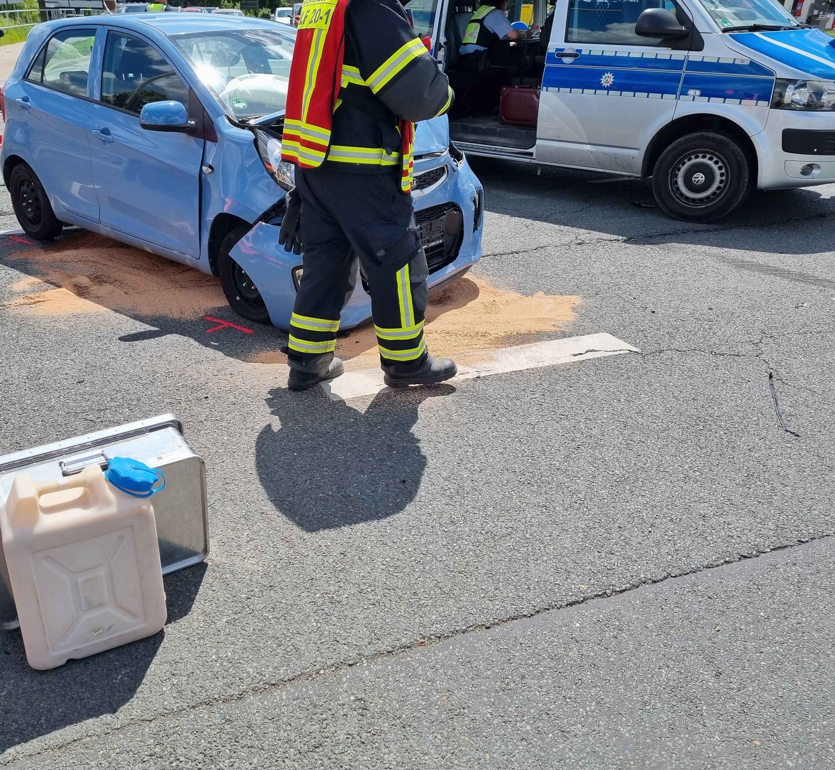 auslaufende Betriebsstoffe auslaufende Betriebsstoffe