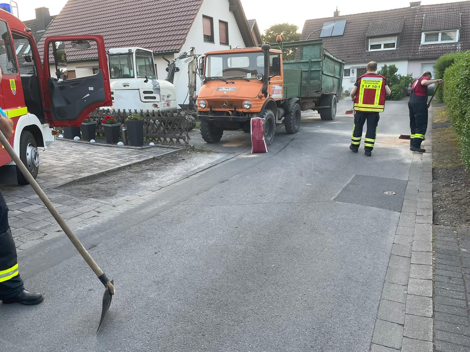auslaufende Betriebsstoffe auslaufende Betriebsstoffe
